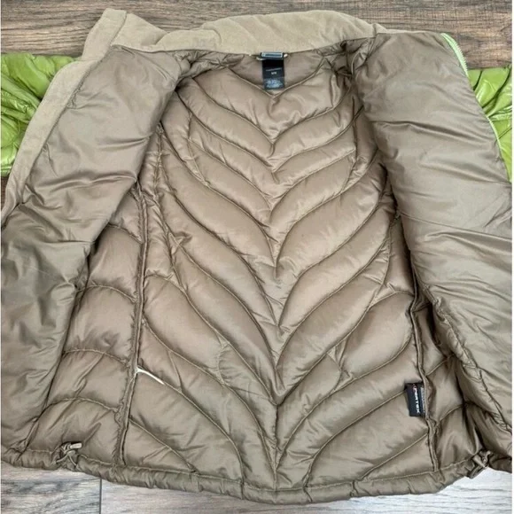 The North Face Women's Olive Puffer Jacket